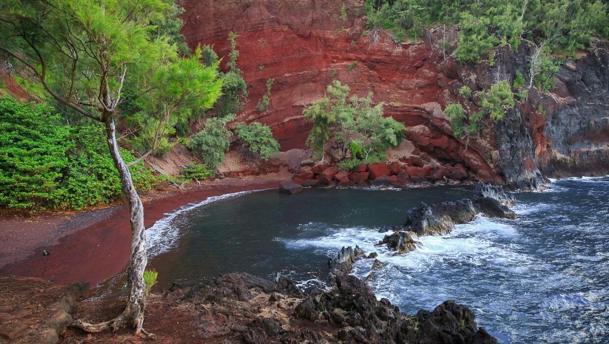 Red Sand Beach (a.k.a. Kaihalulu, Maui): A