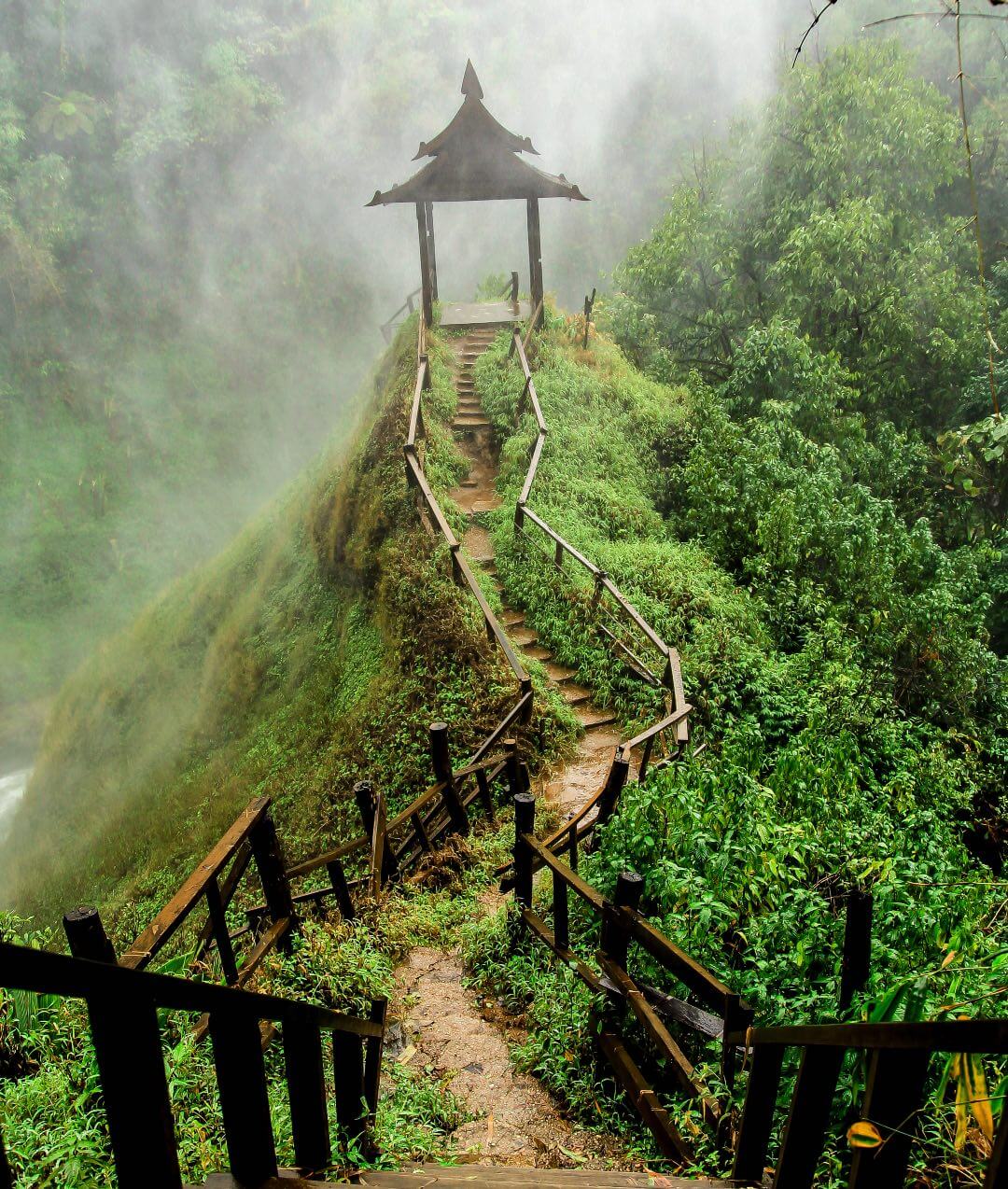 Tad Fang Waterfall in the Bolaven Plateau Laos-3-2 Tad Fang Waterfall in the Bolaven Plateau Laos