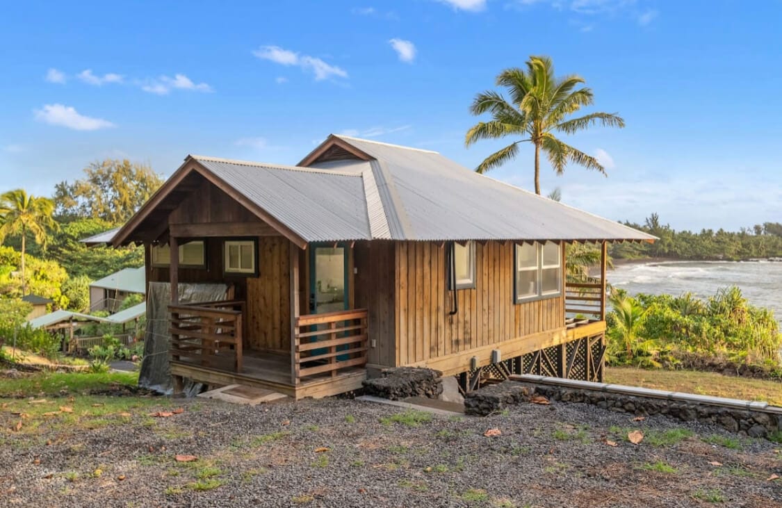 Hana cottage Airbnb in Hawaii