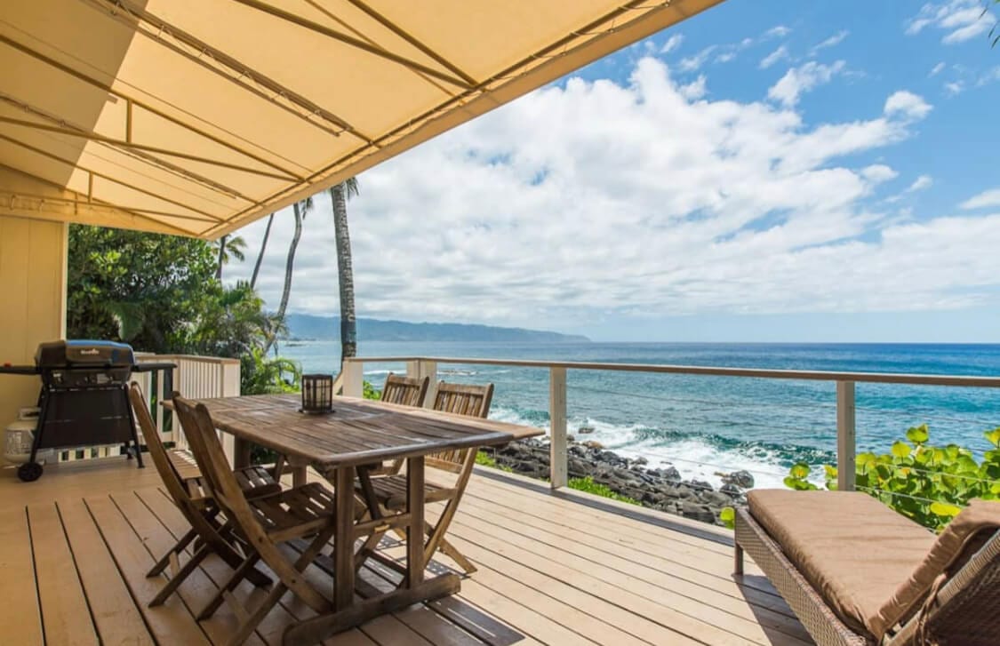 Waimea Bay North Shore Ocean Front airbnb in Oahu