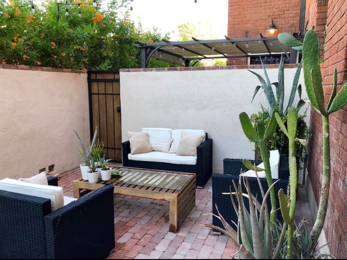 Outside patio area of the Urban loft Outside patio area of the Urban loft