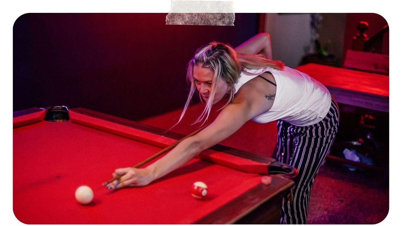 I'm Jess Traveling playing pool in Chiang Mai Thailand 