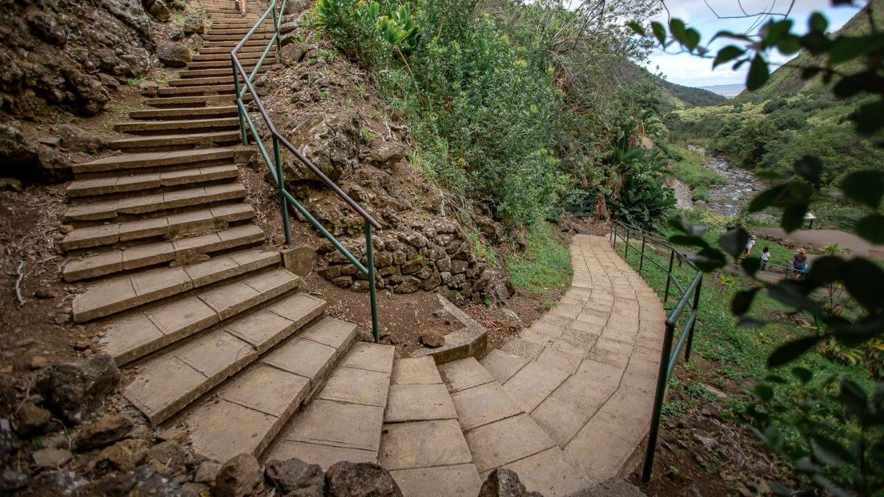 Stairs in Iao Valley The stairs up to the Needle Observation Deck