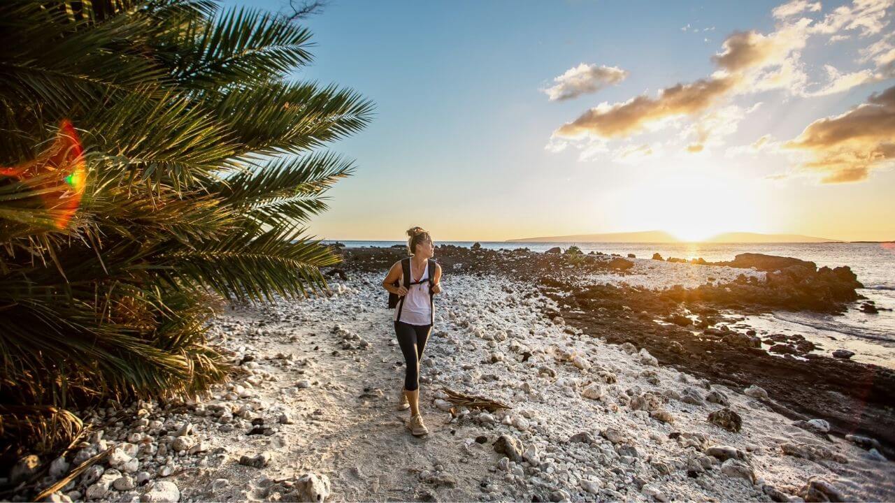 Hoapili Trail Maui Hawaii- I'm Jess Traveling hiking the Old Kings Highway in La Perouse Maui