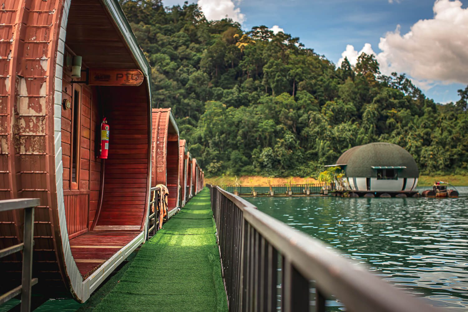 Khao Sok Floating Bungalows