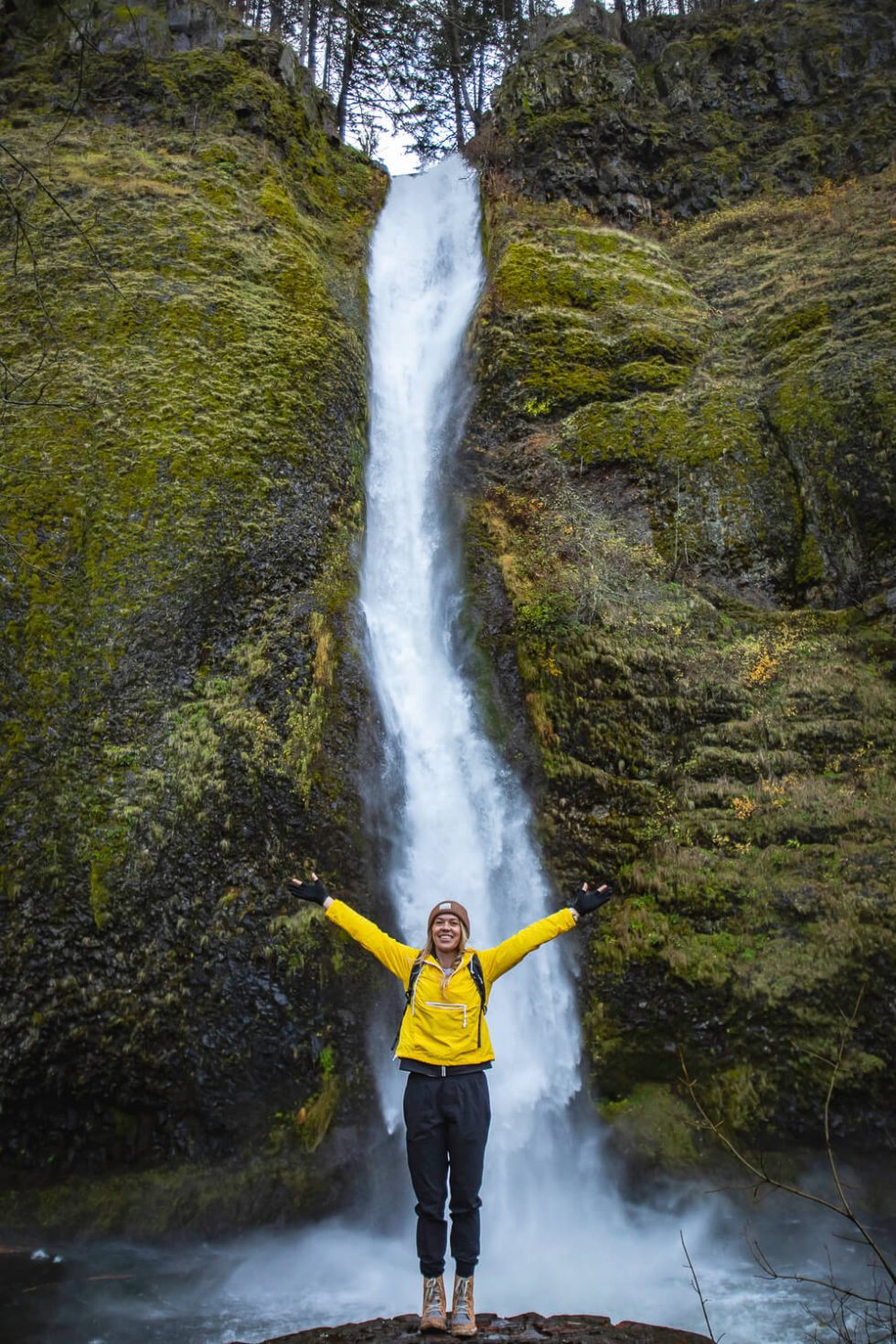 Tunal Fall Tunnel Falls Hike via Eagle Creek Trail #440 | Best Oregon Waterfall ...