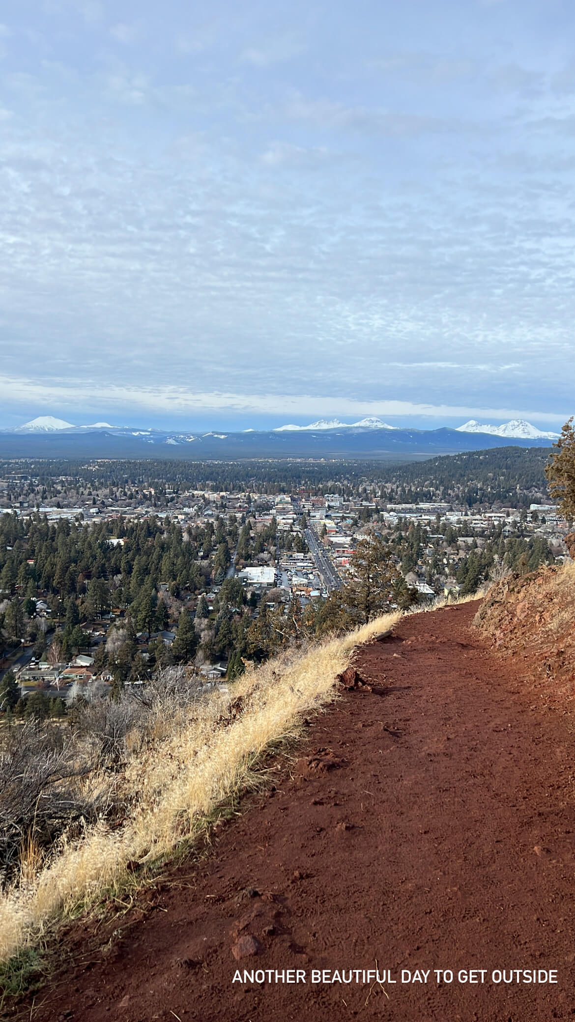 Pilot Butte State Scenic Viewpoint | Hike or Drive to the Summit - Im ...