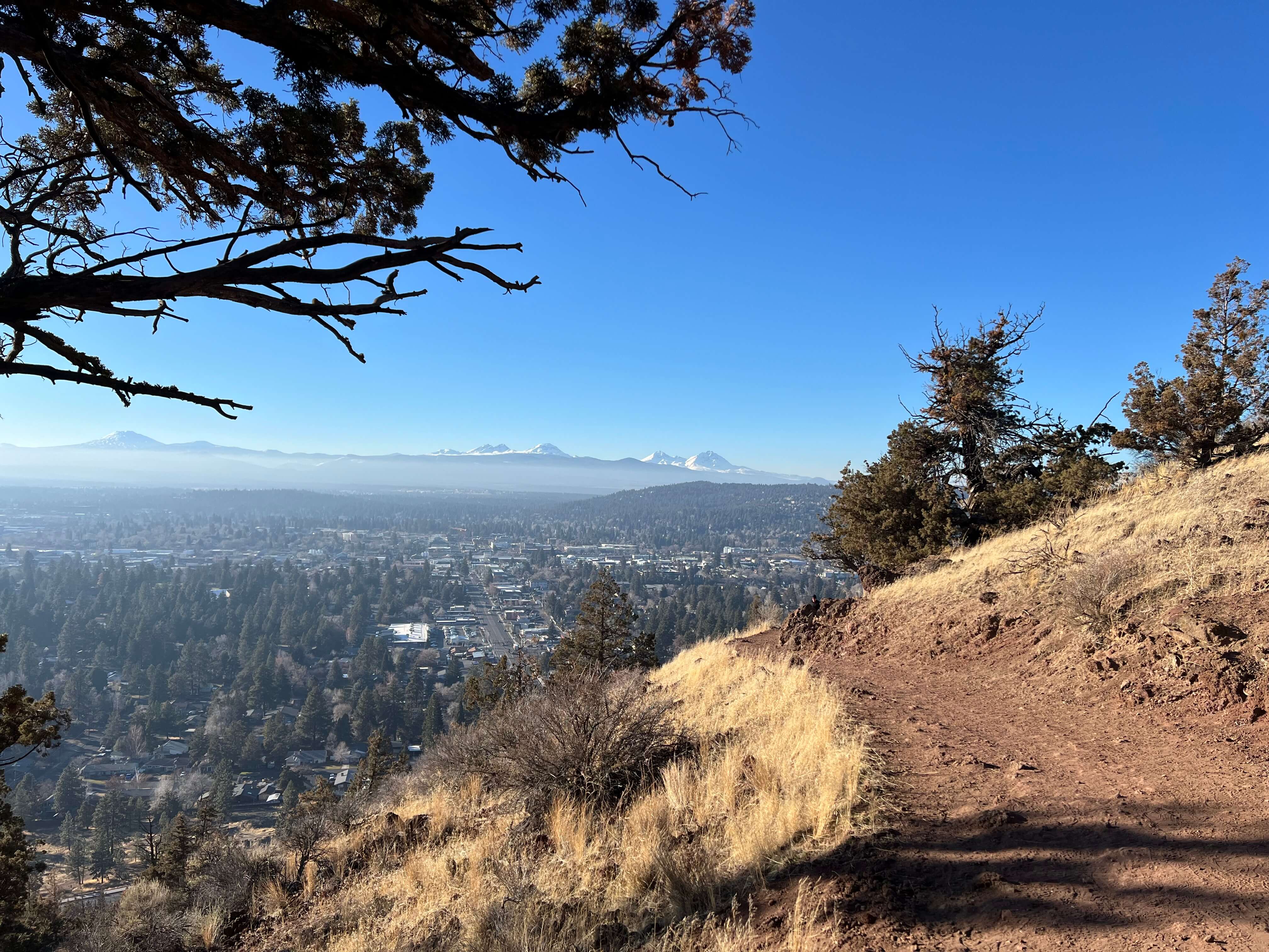 Pilot Butte State Scenic Viewpoint | Hike or Drive to the Summit - Im ...
